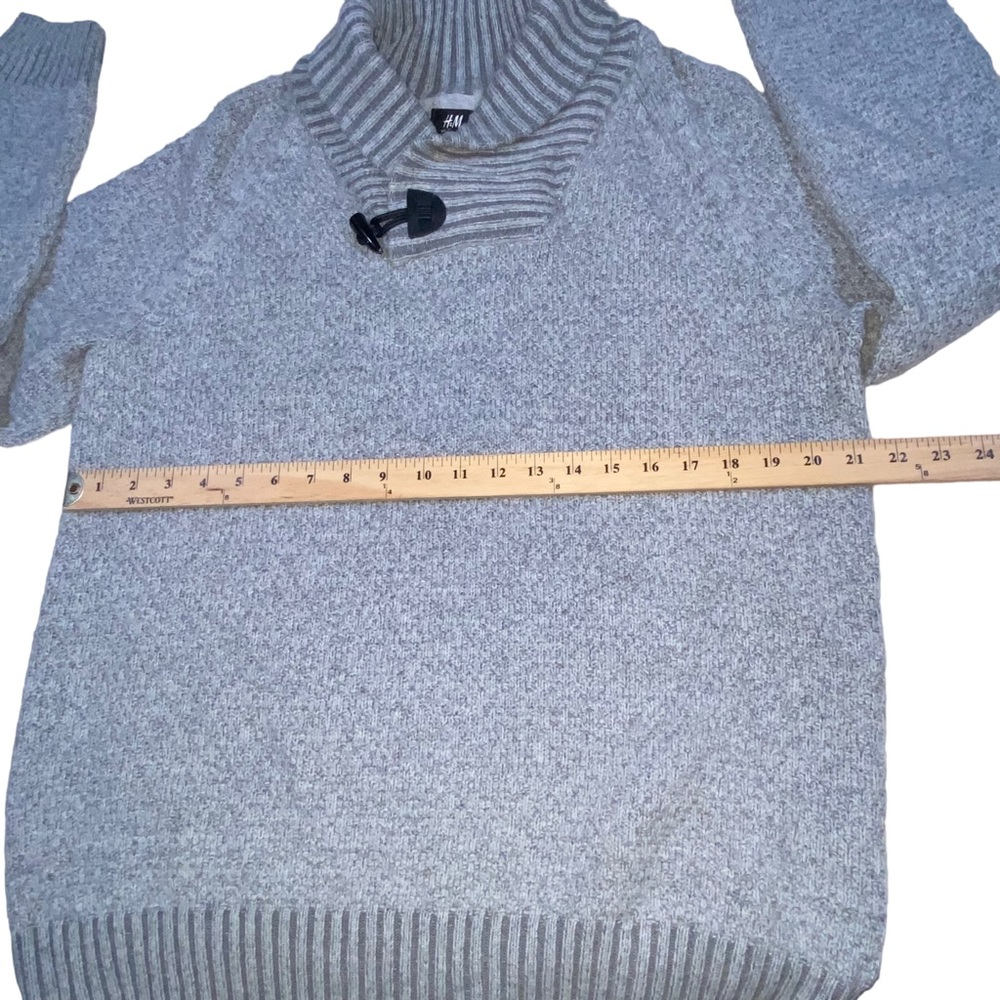 H & M Shawl Neck Wool Blend Gray Knit Sweater - Men’s Large - Picture 3 of 12